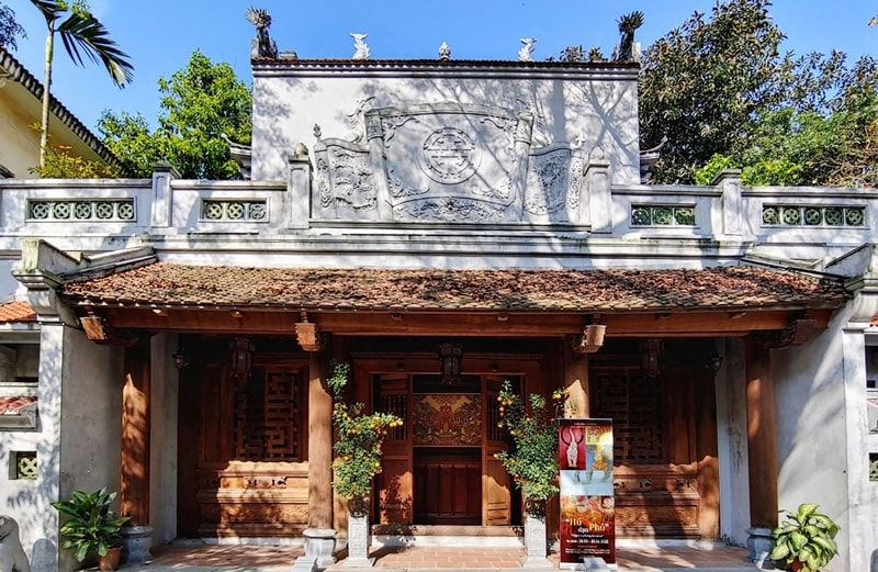 Phố Hàng Trống: Nhịp sống hối hả của Hà Nội