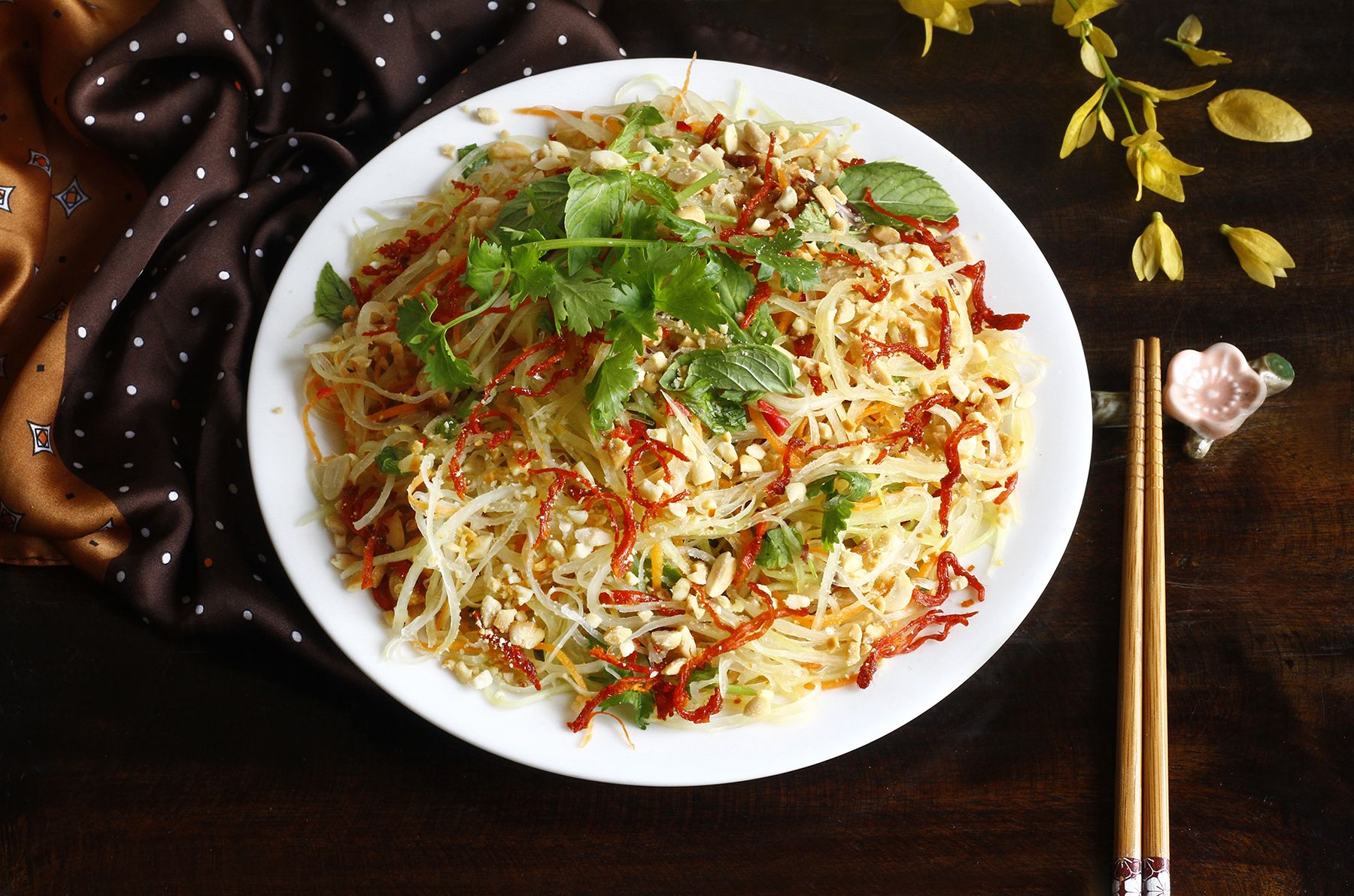 Nộm bò khô: Đặc sản “gây thương nhớ” giữa lòng Hà Nội
