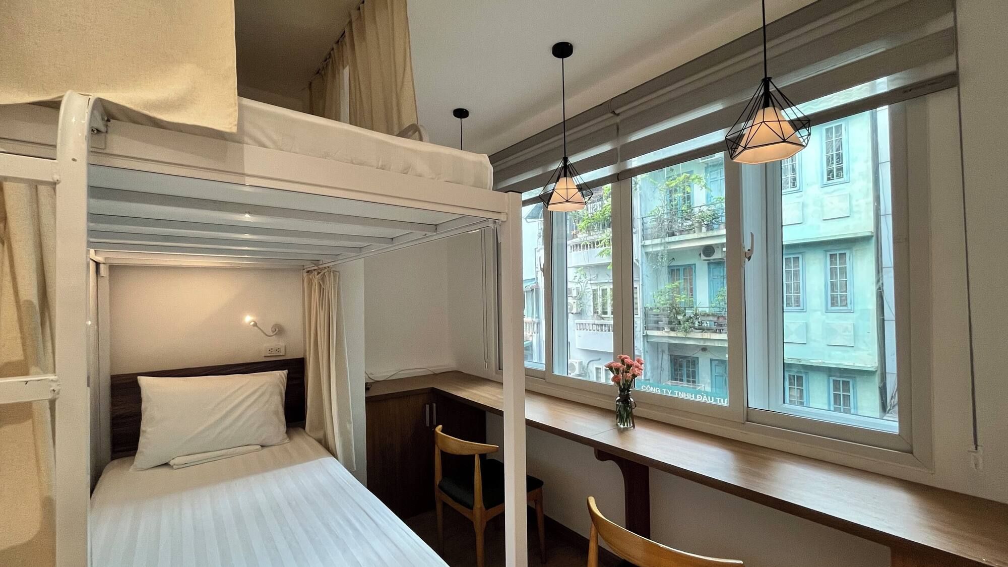 Review Urban Slumber Hostel: Điểm dừng chân lý tưởng giữa lòng Hà Nội