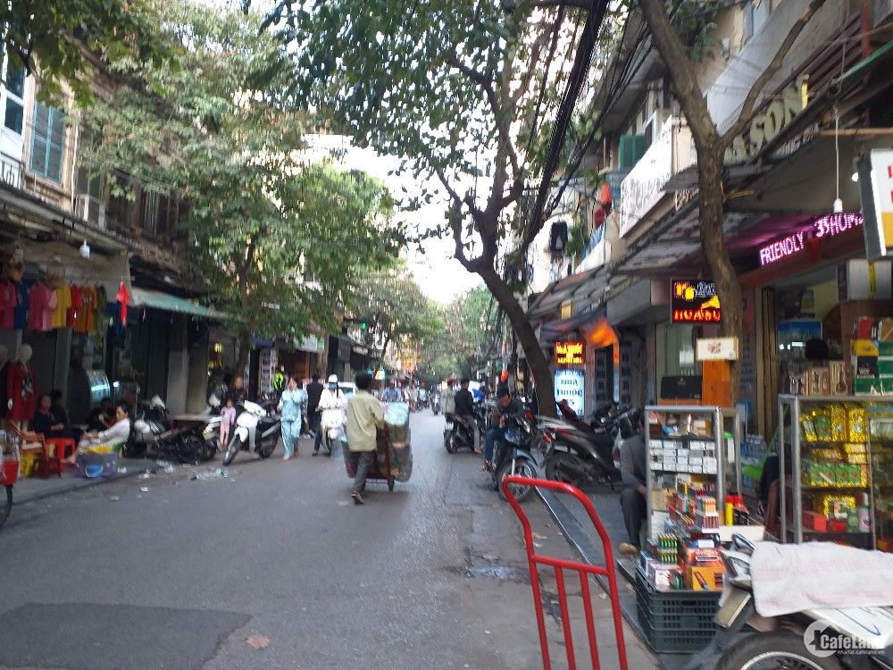 Phố cổ Nguyễn Siêu: Dấu ấn Hà Nội không thể bỏ qua
