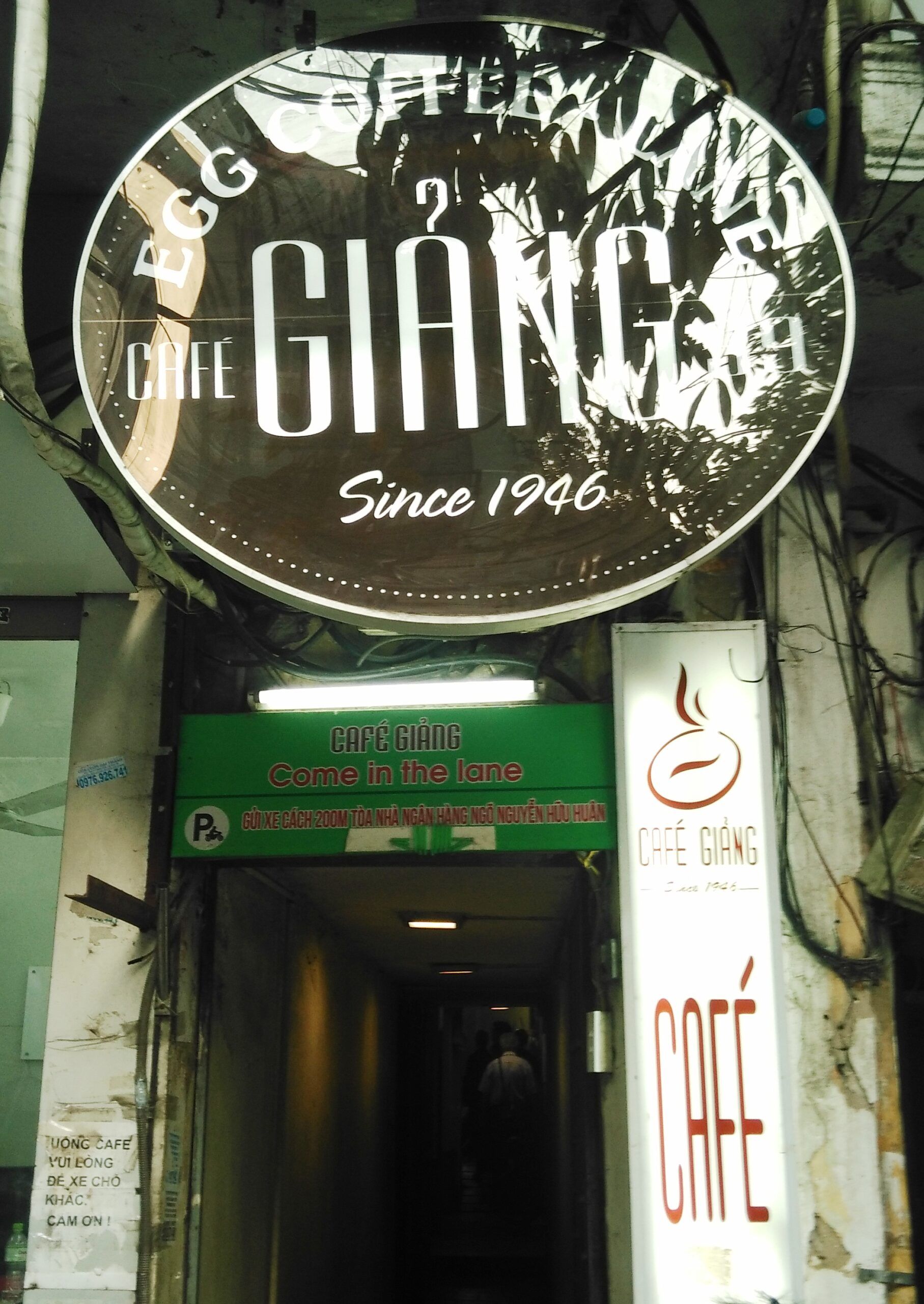 Café Giảng – Trứng nổi tiếng: Hành Trình Khám Phá Một Biểu Tượng Văn Hóa Hà Nội