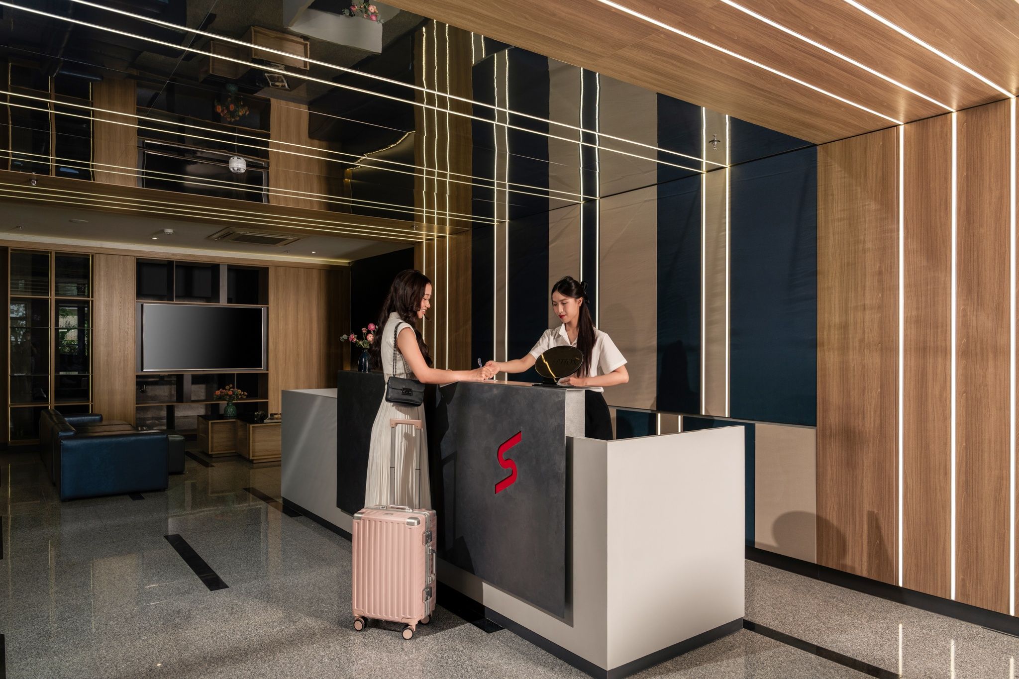 Rest Hotel: Khách sạn Đà Nẵng gần bãi biển Nguyễn Tất Thành