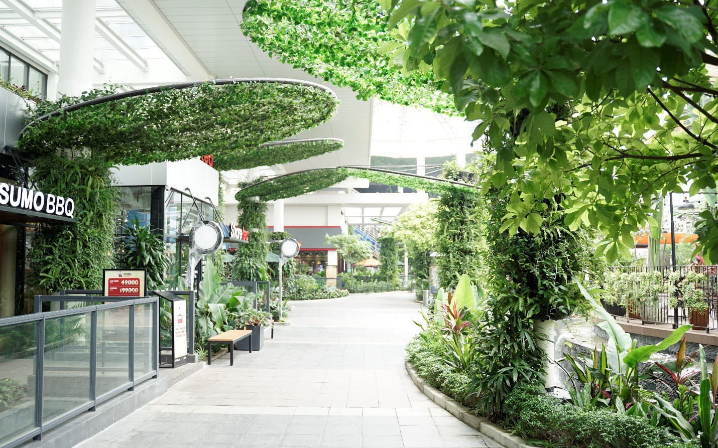 Aeon Mall Long Biên: Thiên Đường Giải Trí Bên Rìa Sông Hồng