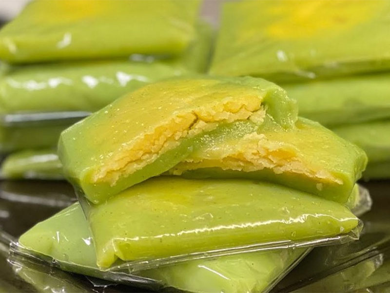 Bánh Cốm Làng Vòng: Khám Phá Viên Ngọc Truyền Thống Giữa Lòng Hà Nội