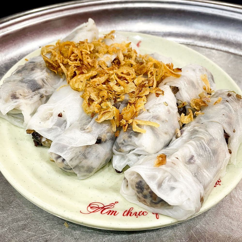 Bánh Cuốn Bà Hoành – Hành Trình Khám Phá Hương Vị Truyền Thống Hà Nội