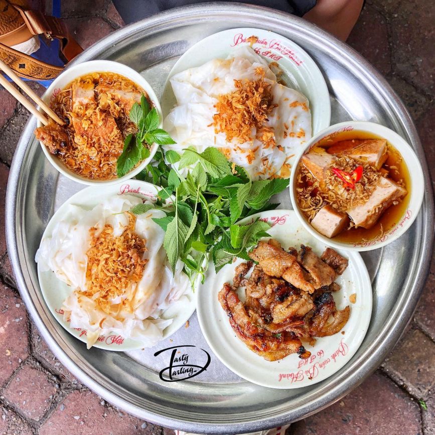 Bánh Cuốn Bà Hoành – Hành Trình Khám Phá Hương Vị Truyền Thống Hà Nội