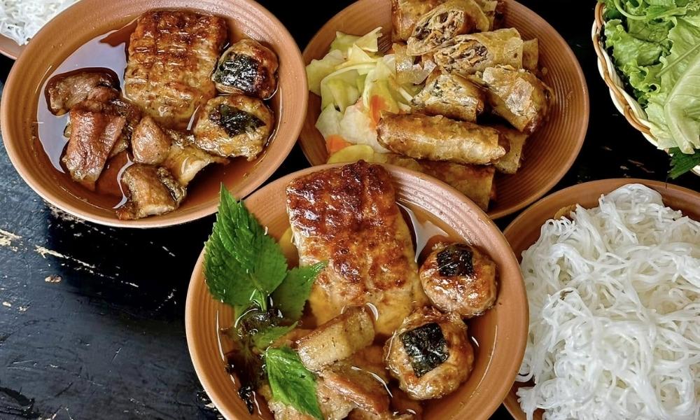 Bún chả Hàng Mành: Món ăn chuẩn gốc ngon nhất Hà thành