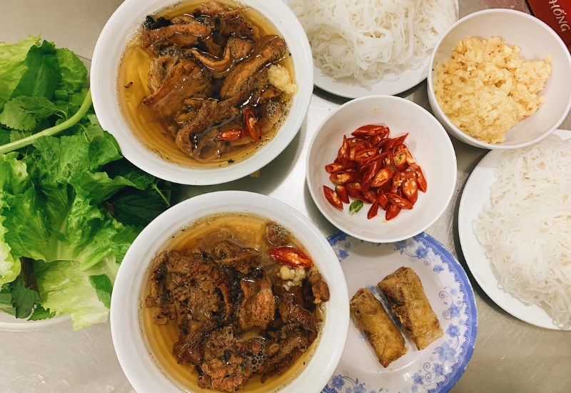 Bún chả Hương Liên: Hương vị Hà Nội chính gốc, ngon khó cưỡng