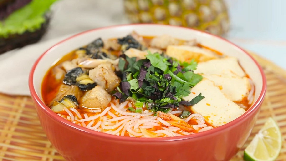 Bún ốc – Tinh Hoa Ẩm Thực Hà Nội Ghi Dấu Trong Từng Sợi Bún