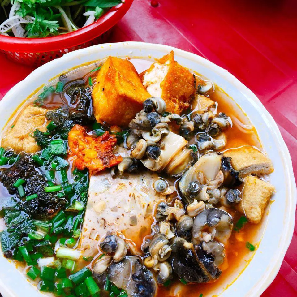 Bún ốc – Tinh Hoa Ẩm Thực Hà Nội Ghi Dấu Trong Từng Sợi Bún