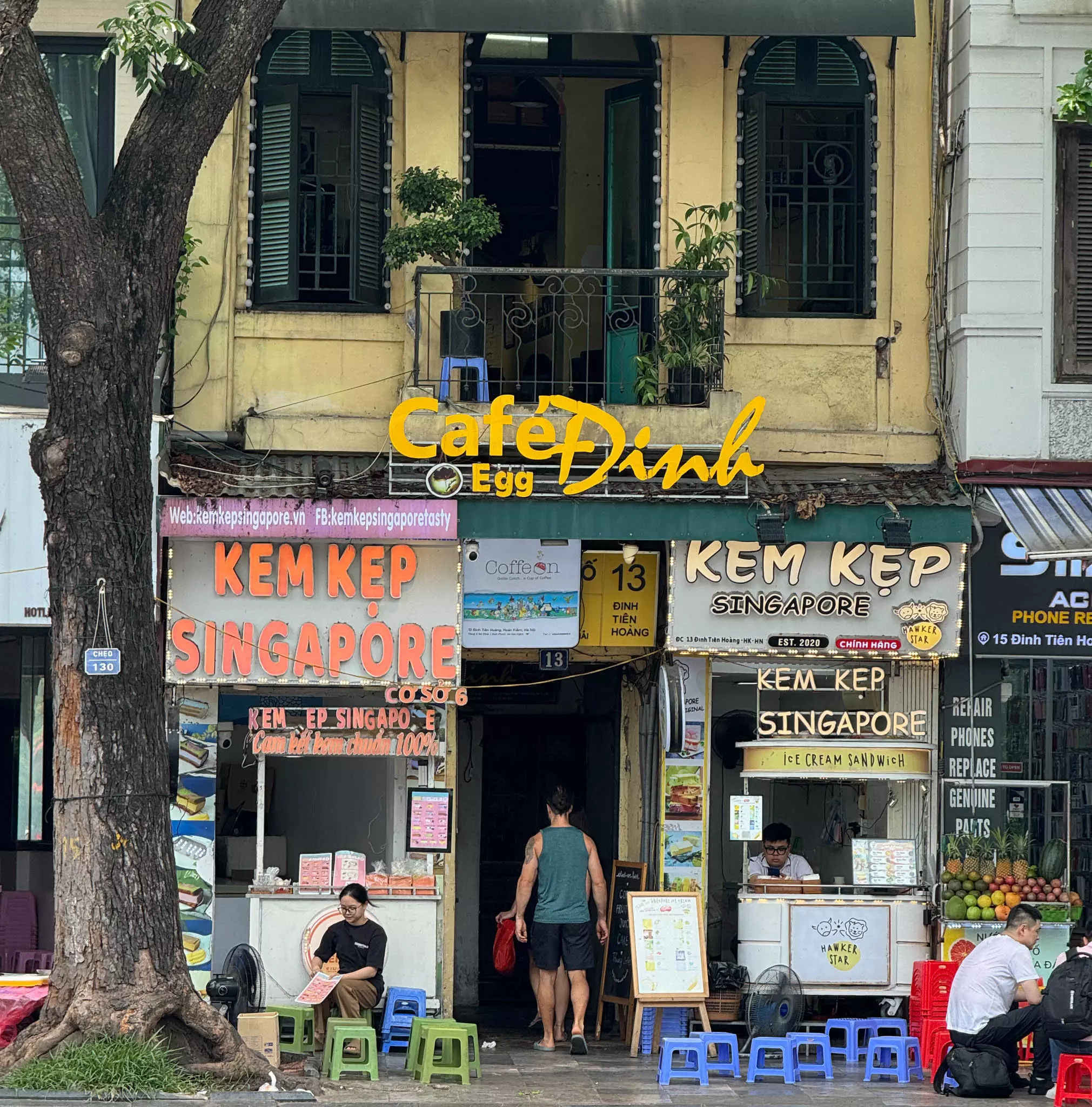 Café Đinh – View Hồ Gươm: Hành Trình Thưởng Thức Đông Đầy Cảm Xúc Giữa Trái Tim Hà Nội