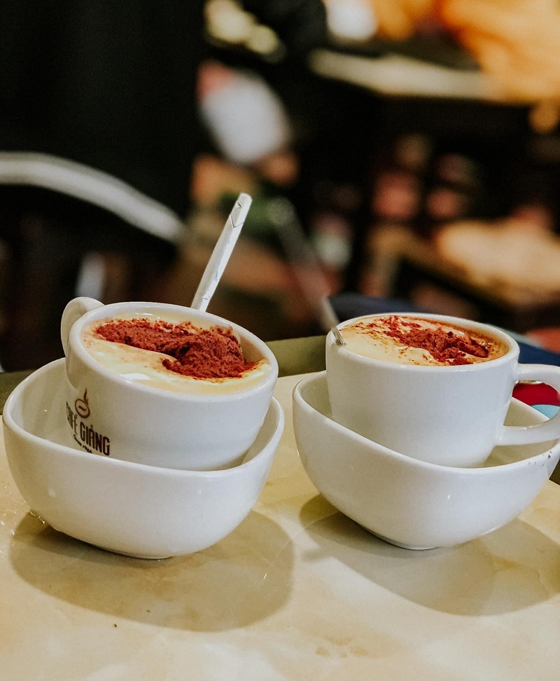 Café Giảng – Trứng nổi tiếng: Hành Trình Khám Phá Một Biểu Tượng Văn Hóa Hà Nội