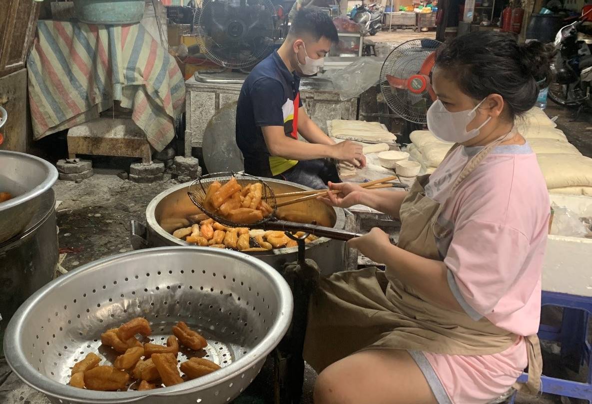 Chợ Thành Công: Khu chợ chiều tuổi thơ giá rẻ ở Hà Nội