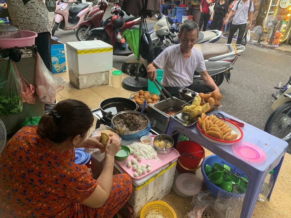 Chợ Thành Công: Khu chợ chiều tuổi thơ giá rẻ ở Hà Nội