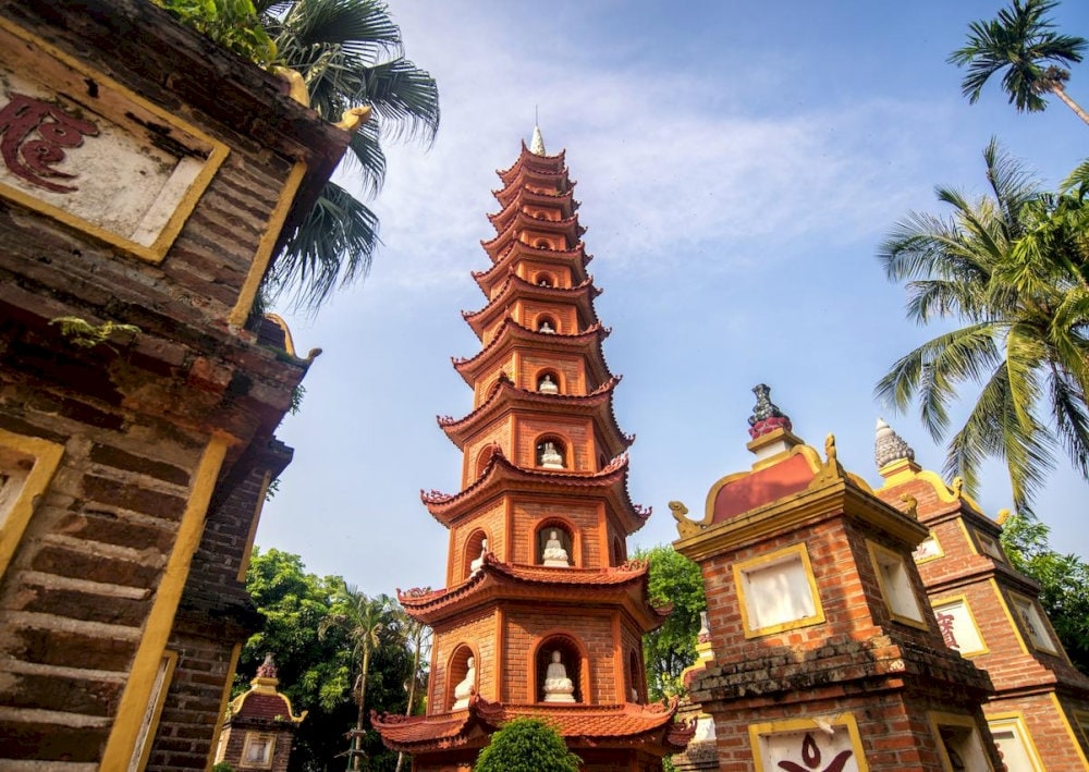 Chùa Trấn Quốc cổ tự ngàn năm linh thiêng bậc nhất Hà Nội
