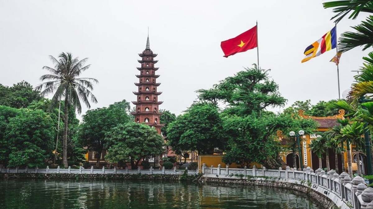 Chùa Trấn Quốc cổ tự ngàn năm linh thiêng bậc nhất Hà Nội