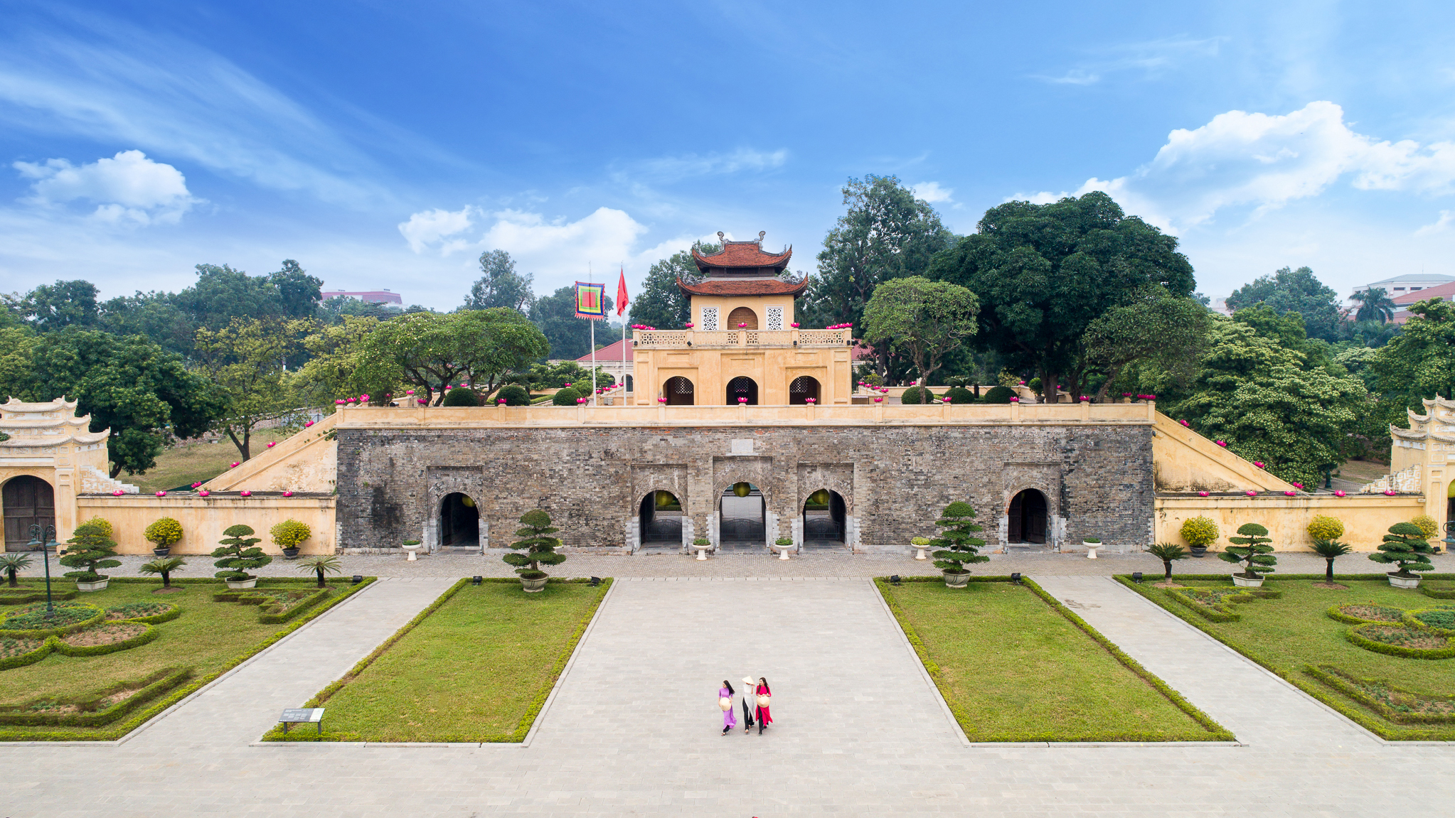 Công viên Hoàng Thành Thăng Long: Kinh nghiệm tham quan di tích nổi tiếng