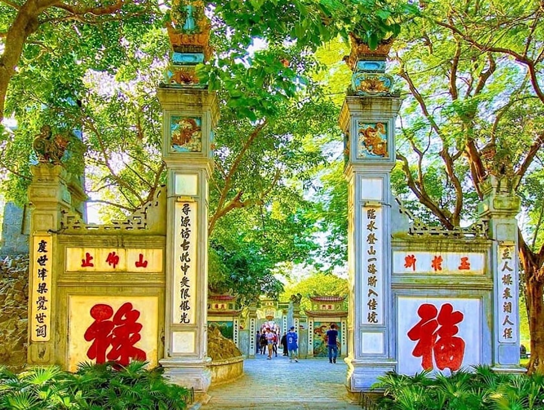 Đền Ngọc Sơn – Hành trình khám phá biểu tượng tâm linh giữa lòng Hà Nội