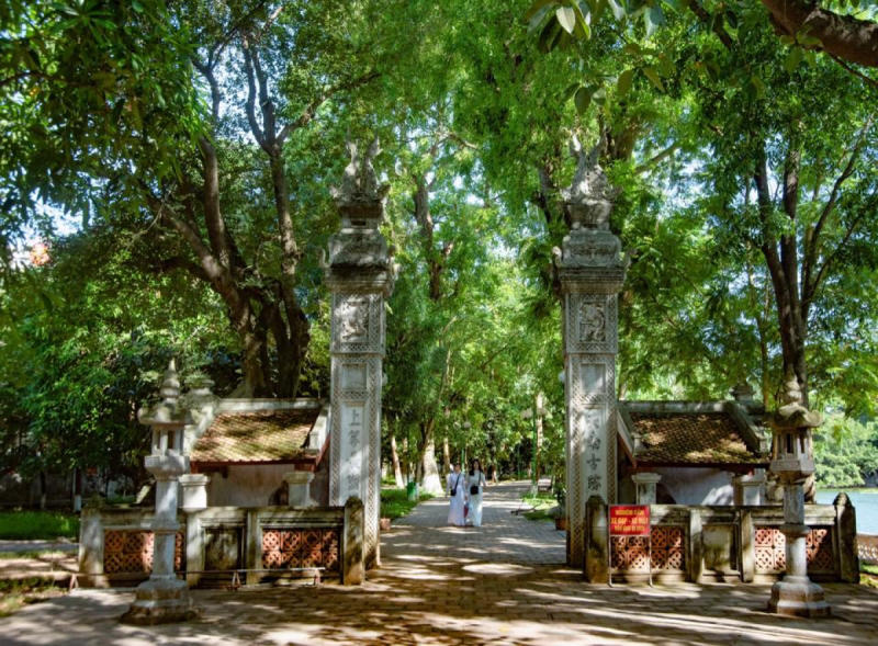 Đền Voi Phục: &#8220;Tứ trấn&#8221; nổi tiếng của Thăng Long xưa