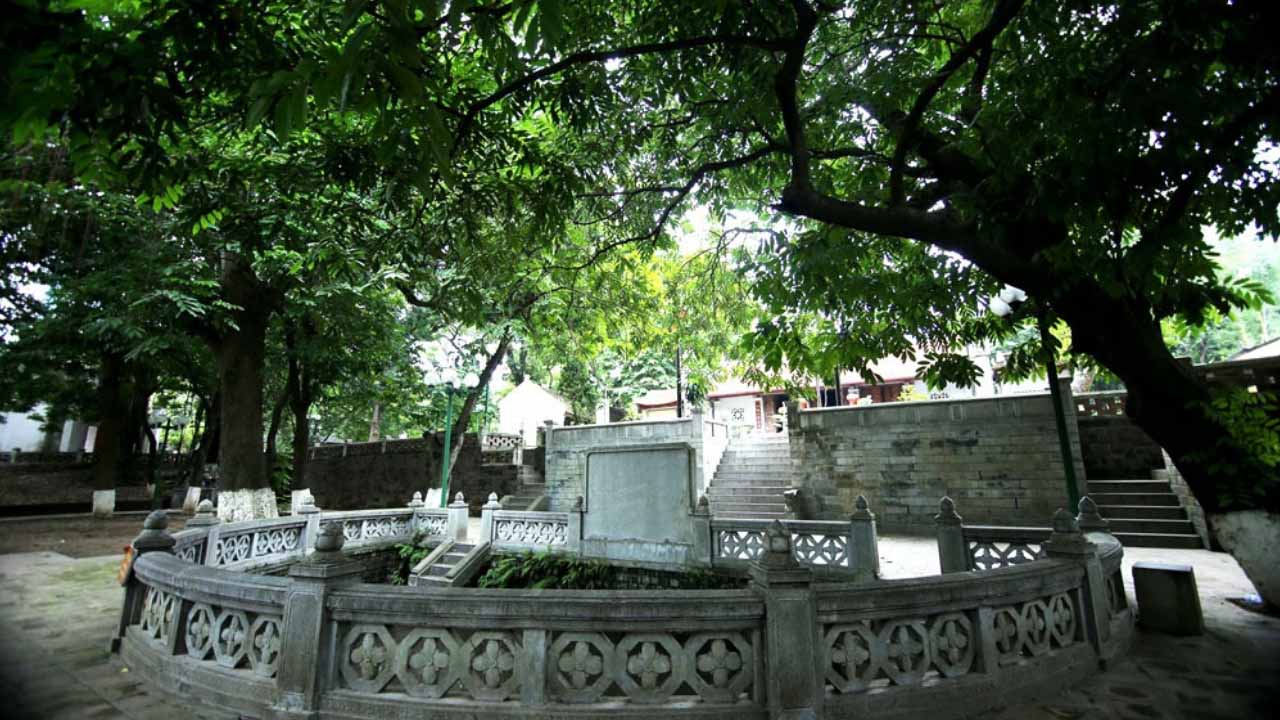 Đền Voi Phục: &#8220;Tứ trấn&#8221; nổi tiếng của Thăng Long xưa