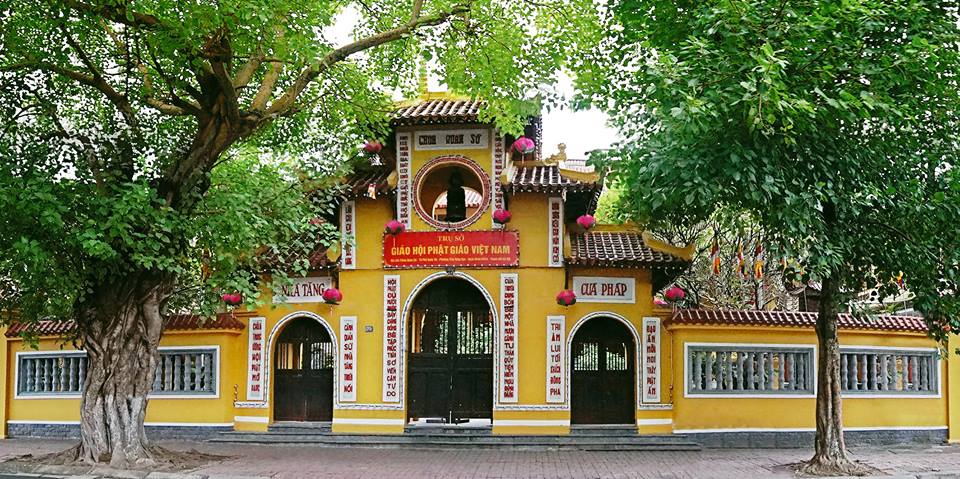 Du lịch Chùa Quán Sứ: Hành trình khám phá nét tâm linh giữa lòng Hà Nội