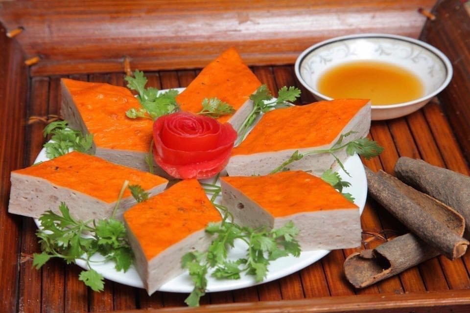 Giò chả Ước Lễ: Đặc Sản Nức Tiếng Hà Thành