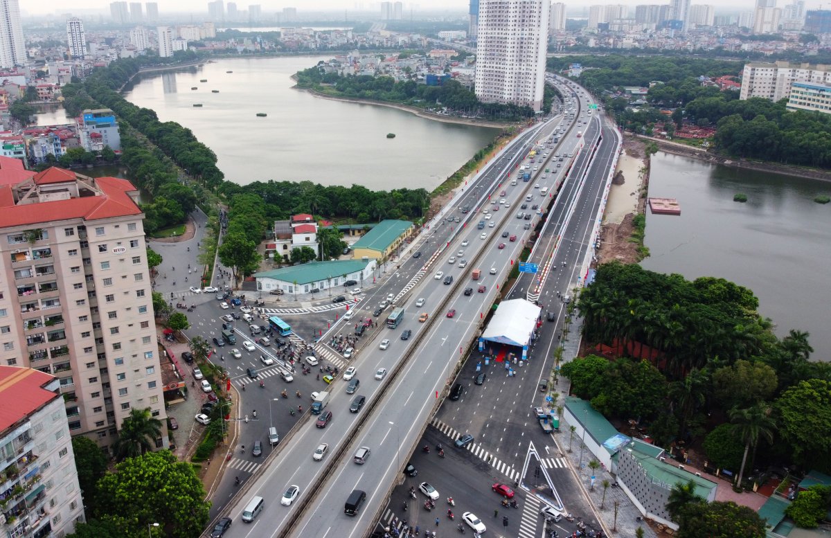 Hồ Linh Đàm: Viên ngọc xanh giữa lòng Hà Nội