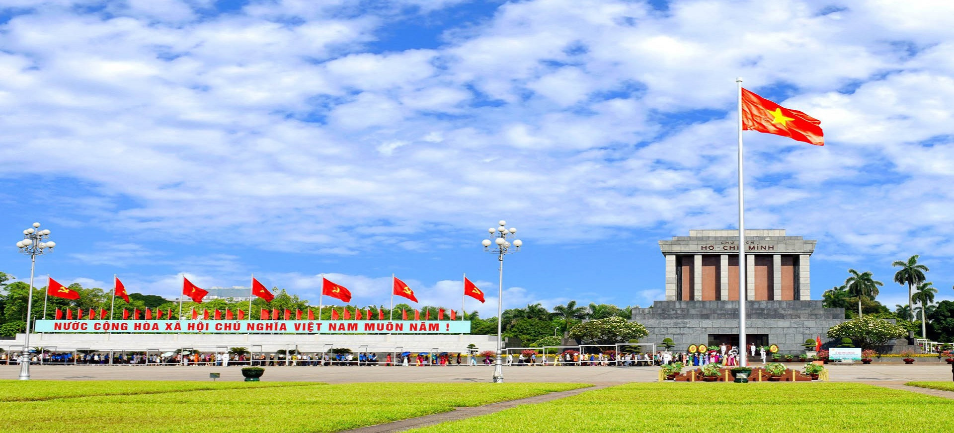 Lăng Bác: Kinh Nghiệm Viếng Thăm Lăng Bác Từ A &#8211; z