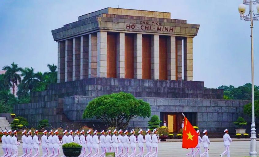 Lăng Bác: Kinh Nghiệm Viếng Thăm Lăng Bác Từ A &#8211; z