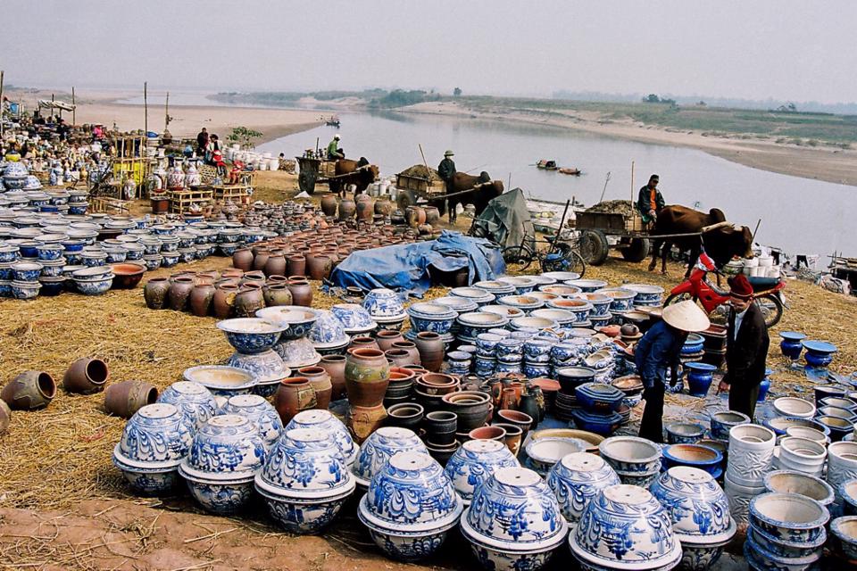 Làng gốm Bát Tràng: Trải nghiệm làng nghề trăm tuổi nổi tiếng Hà Nội