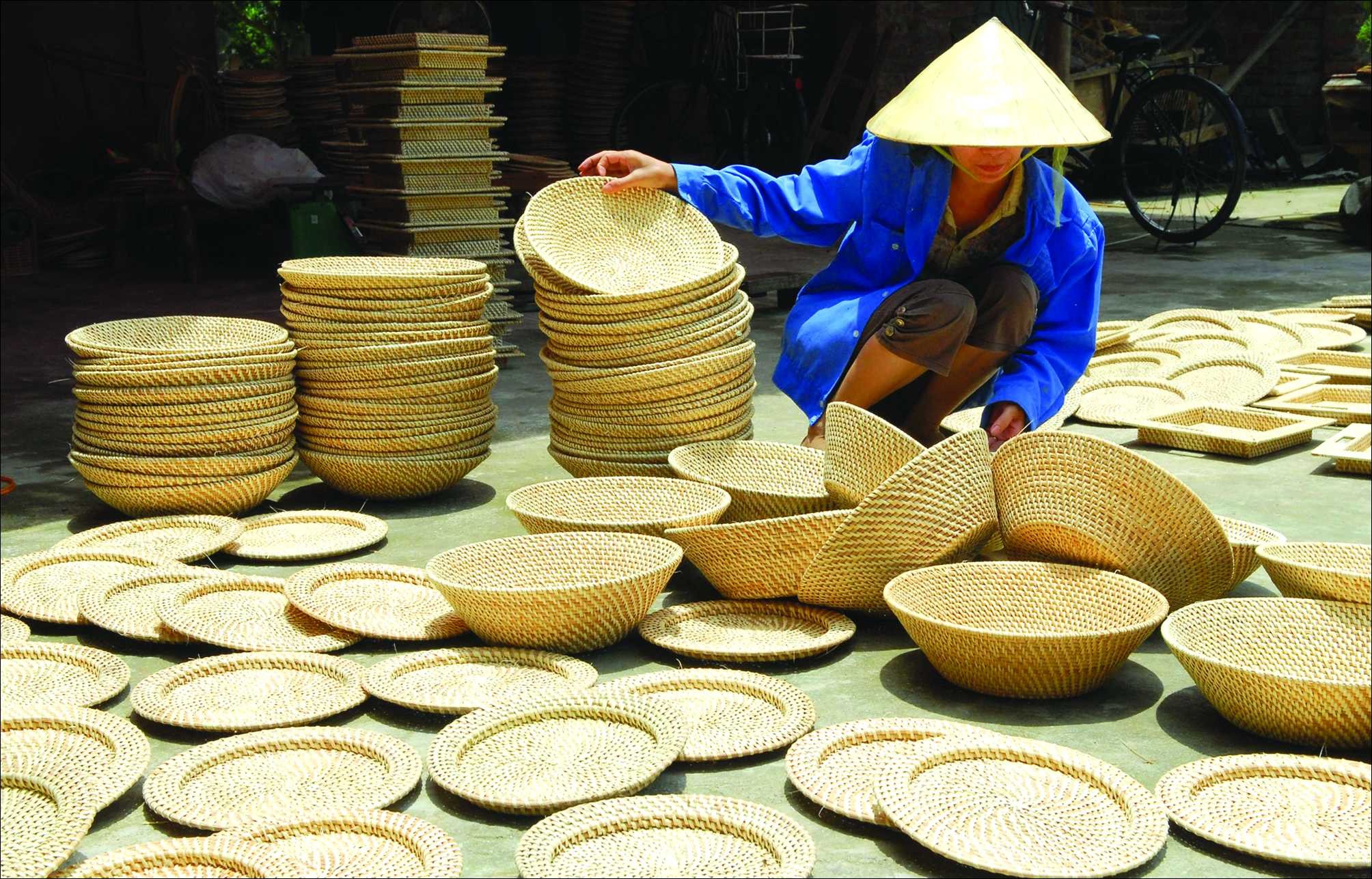 Làng mây tre đan Phú Vinh – Khám phá xứ mây tinh hoa thủ công Hà Nội