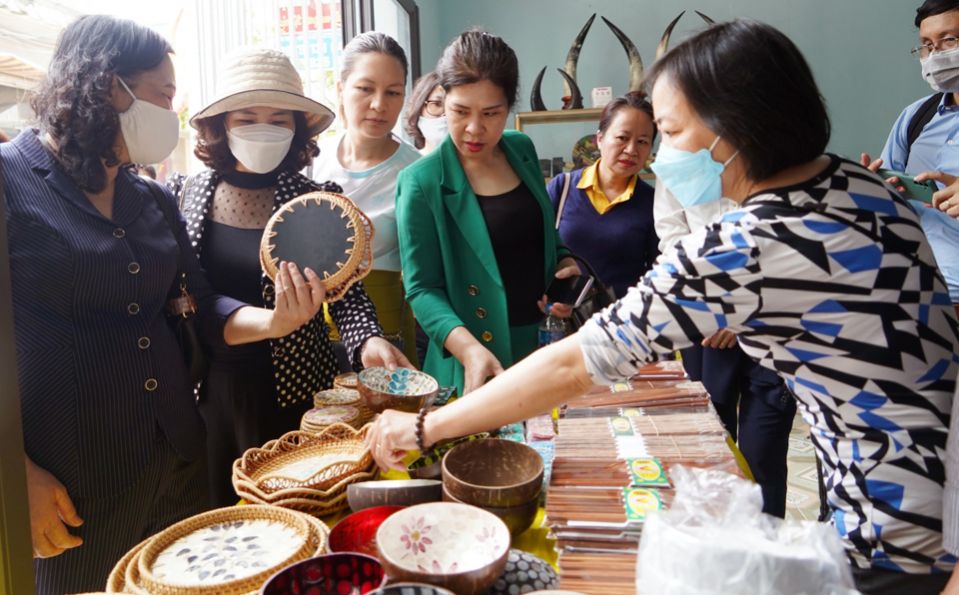 Làng nghề Phú Xuyên: Vị trí, lịch sử hình thành và lưu ý khi tham quan