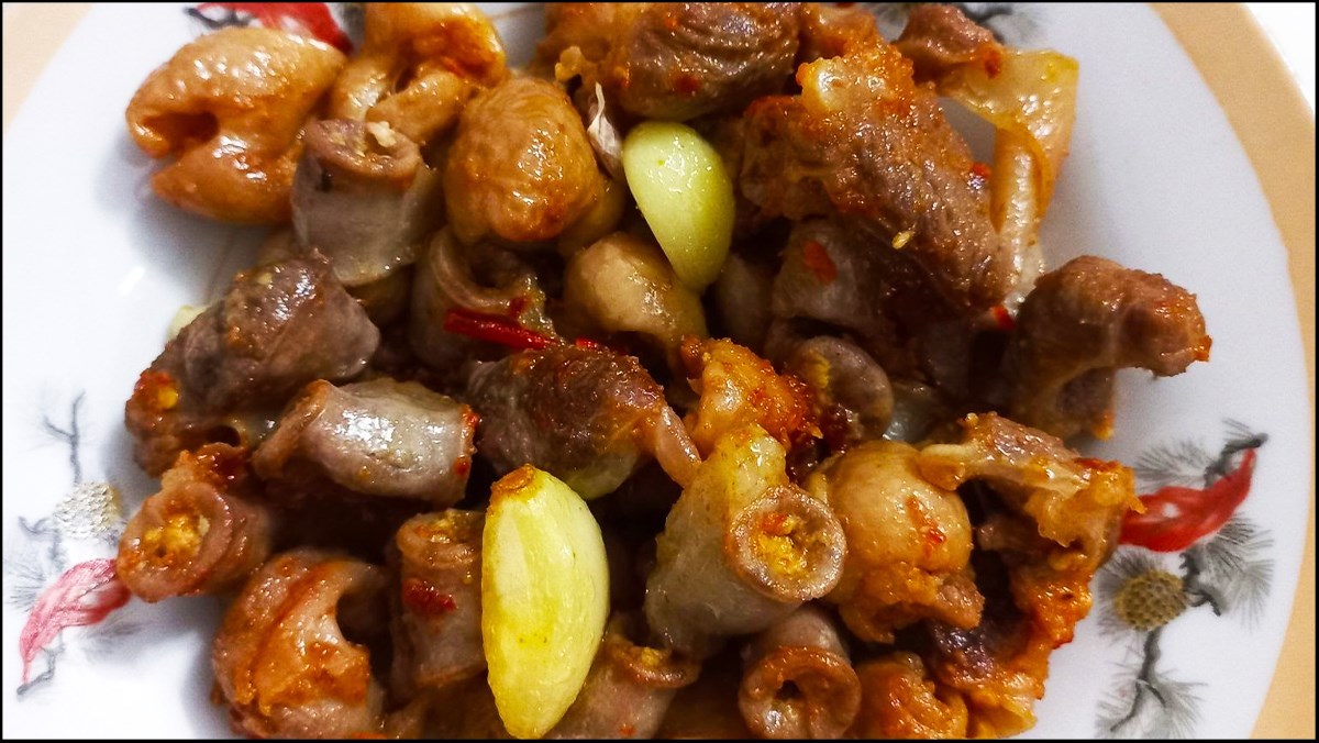 Lòng rán: Món ăn độc đáo, tinh hoa ẩm thực đường phố Hà Nội