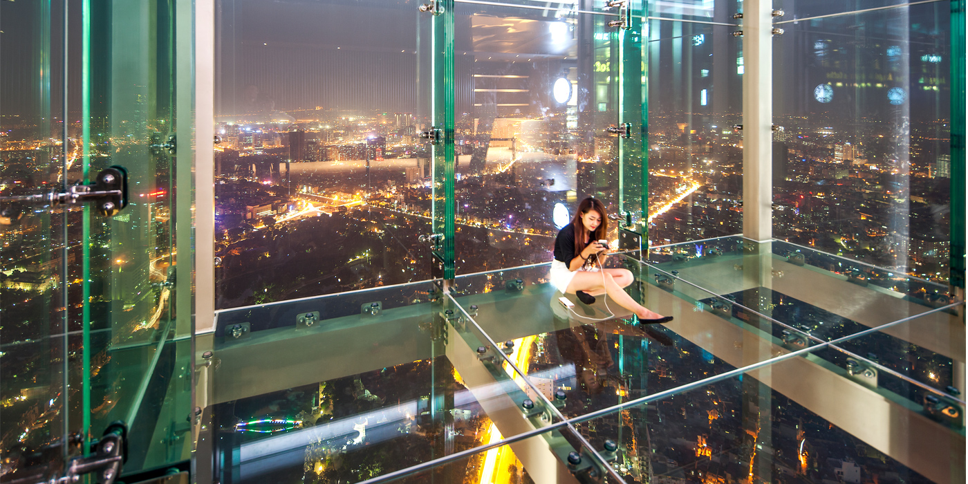 Lotte Center Hà Nội: Ăn Gì? Chơi Gì? Trải Nghiệm Đỉnh Cao Tại Hà Nội