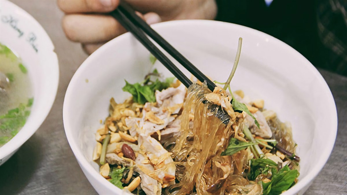 Miến trộn Hà Thành: Niềm tự hào ẩm thực đường phố của Thủ Đô