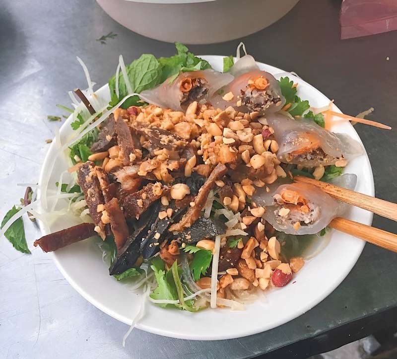 Nộm bò khô: Đặc sản “gây thương nhớ” giữa lòng Hà Nội