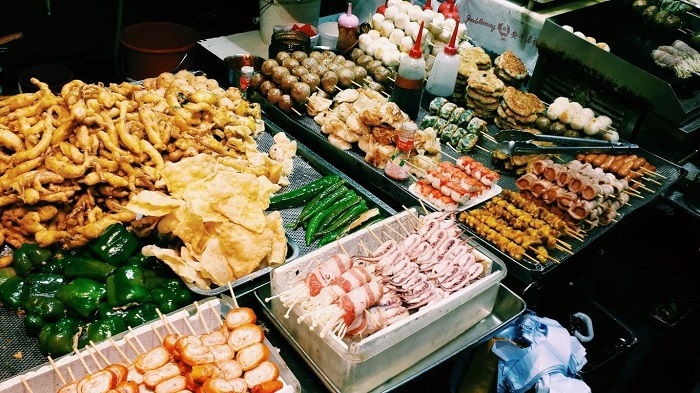 Phố Ẩm Thực Hàng Buồm – Trải Nghiệm Đỉnh Cao Ẩm Thực Hà Nội
