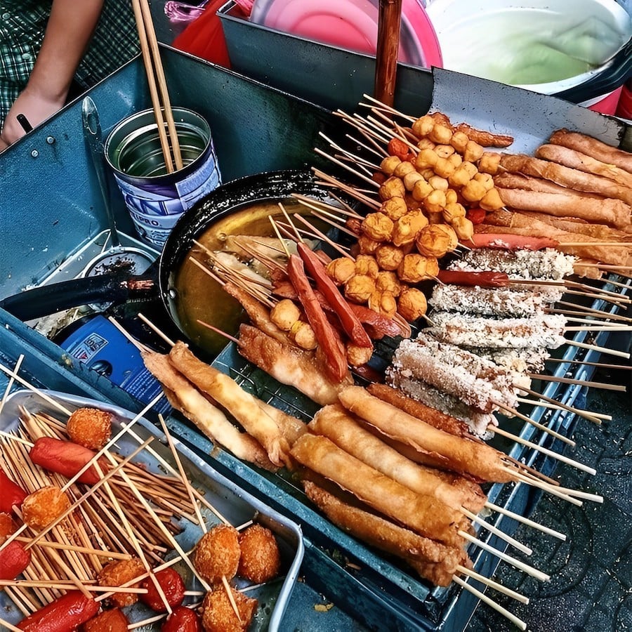 Phố Ẩm Thực Hàng Buồm – Trải Nghiệm Đỉnh Cao Ẩm Thực Hà Nội
