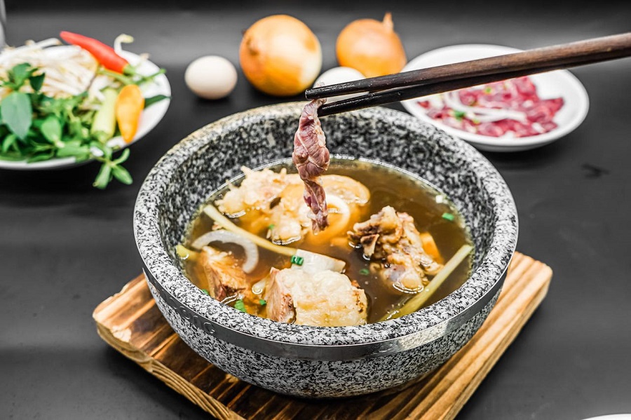 Phở Bát Đàn: Tinh hoa ẩm thực gia truyền 100 năm tại Hà Nội