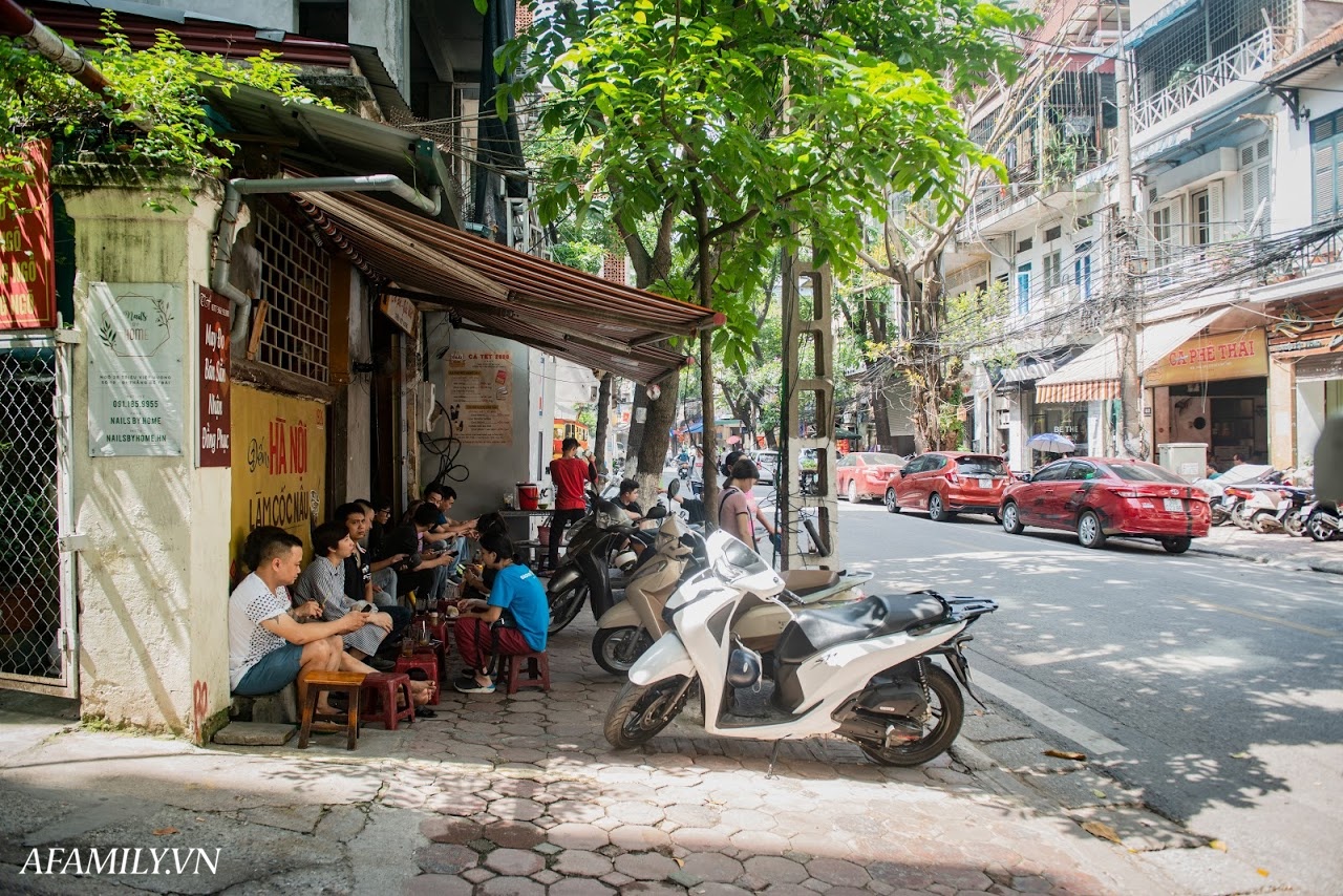 Phố cà phê Triệu Việt Vương: Thiên Đường Hương Vị và Văn Hóa Cà Phê Hà Nội