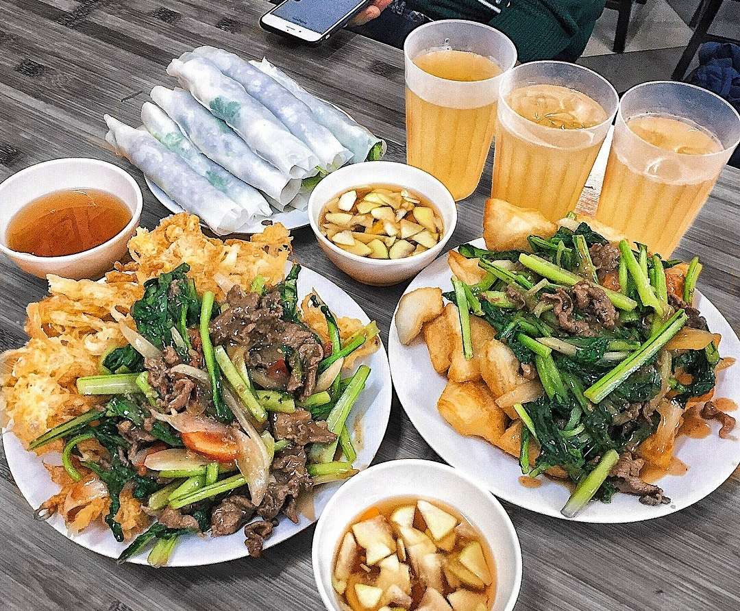 Phở Chiên Giòn: Lịch sử và cách chế biến món ăn trứ danh