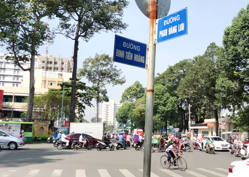 Phố Đinh Tiên Hoàng: Trái Tim Hà Nội Hình Thành Hơn 1 Thế Kỷ