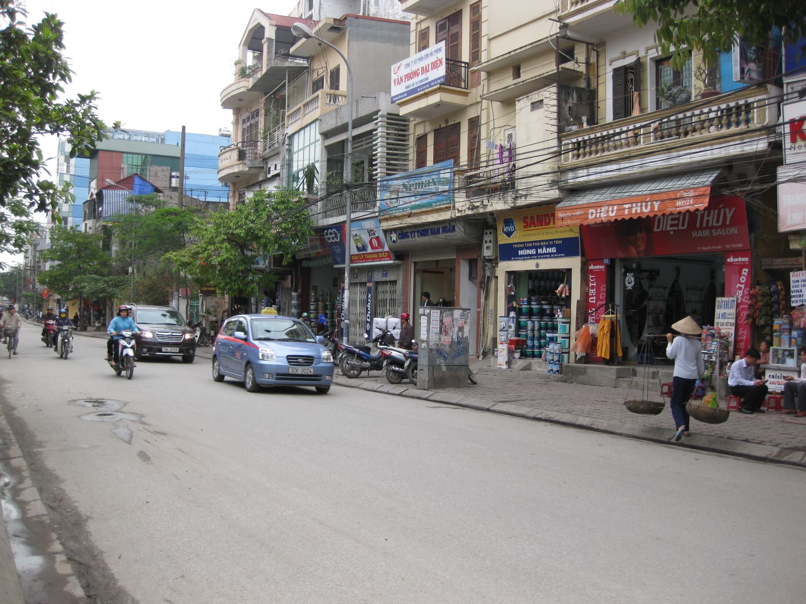Phố Khâm Thiên: Khám Phá Trọn Vẹn Vẻ Đẹp và Sức Hút Đặc Biệt giữa Lòng Hà Nội
