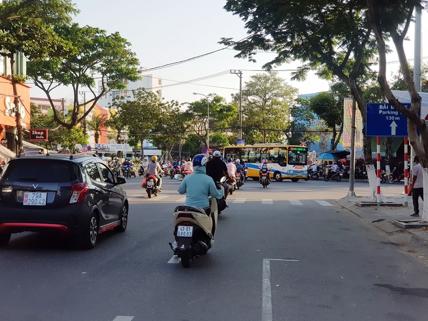 Phố Lê Duẩn: Khám Phá Vẻ Đẹp Sôi Động Giữa Lòng Hà Nội
