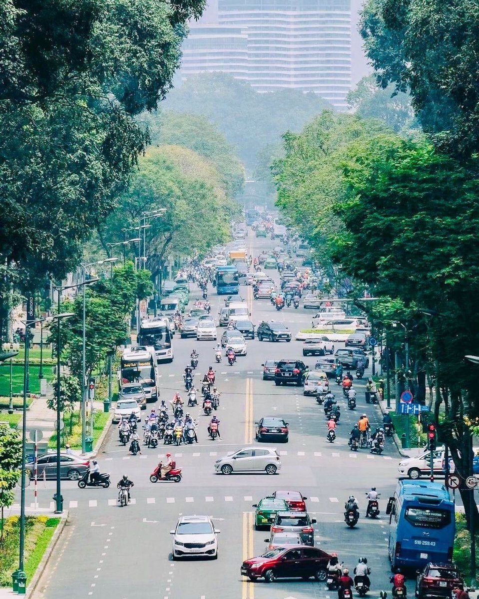 Phố Lê Duẩn: Khám Phá Vẻ Đẹp Sôi Động Giữa Lòng Hà Nội