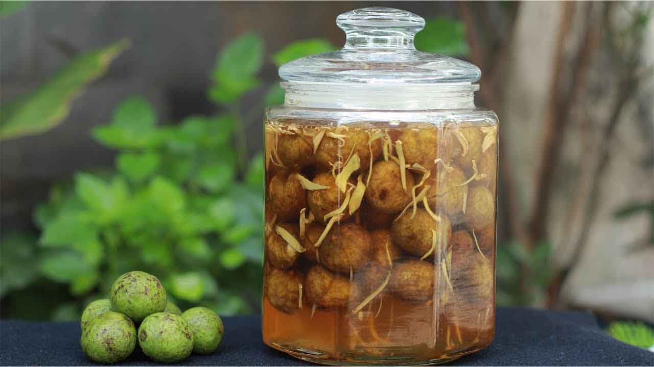 Quả sấu ngâm: Cách làm quả sấu ngâm ngon giòn, không bị nổi váng