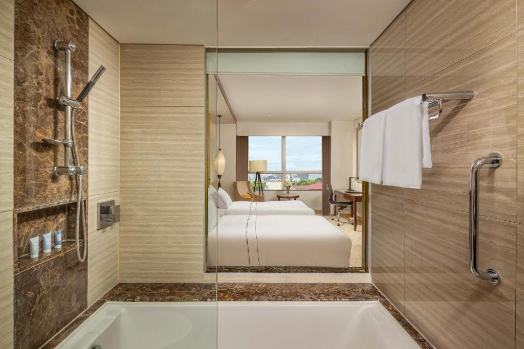 Review Melia Hanoi Hotel: Điểm nổi bật về dịch vụ và không gian lưu trú