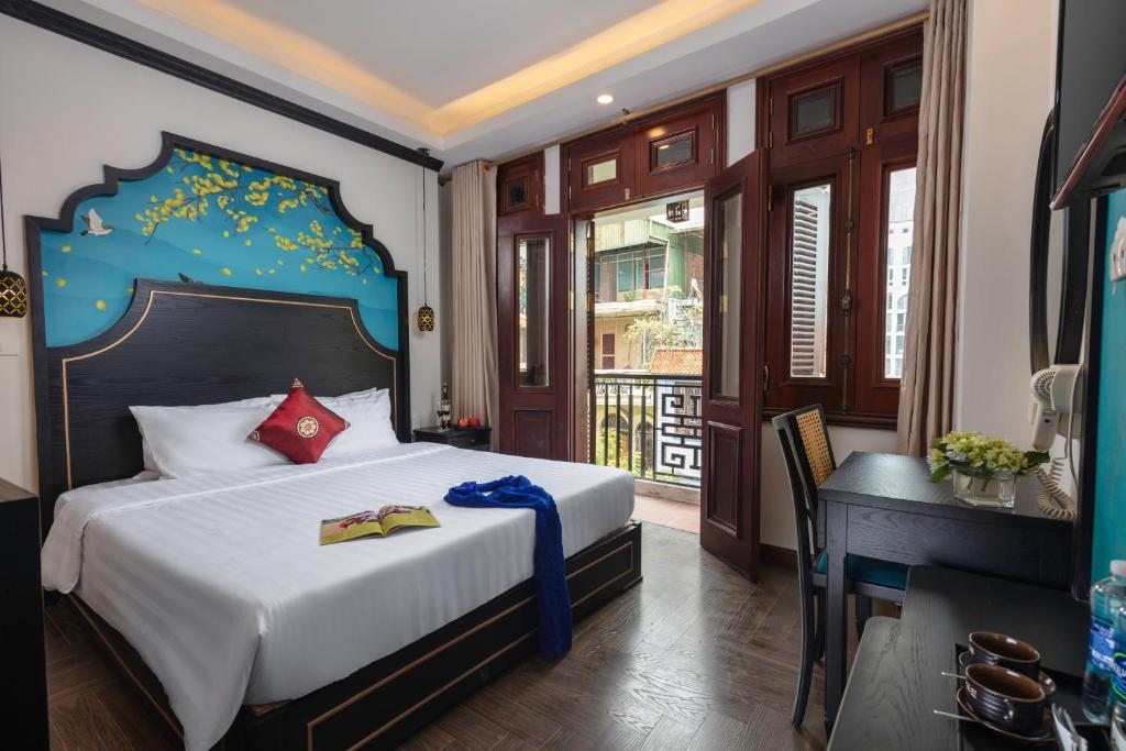 Review Queen Light Hotel: Khám Phá Lựa Chọn Lý Tưởng Cho Kỳ Nghỉ tại Hà Nội