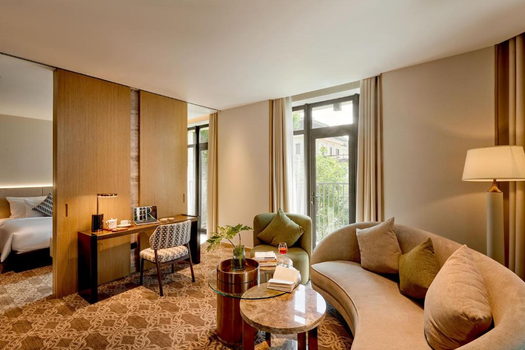 Review REY Hotel Hanoi: Điểm Nghỉ Dưỡng Hoàn Hảo Dành Cho Mọi Du Khách