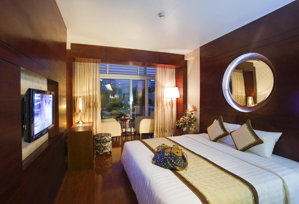 Review REY Hotel Hanoi: Điểm Nghỉ Dưỡng Hoàn Hảo Dành Cho Mọi Du Khách
